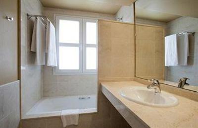 фото отеля Confortel Fuengirola