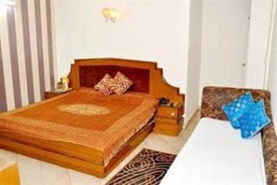 фото отеля Rama Inn New Delhi