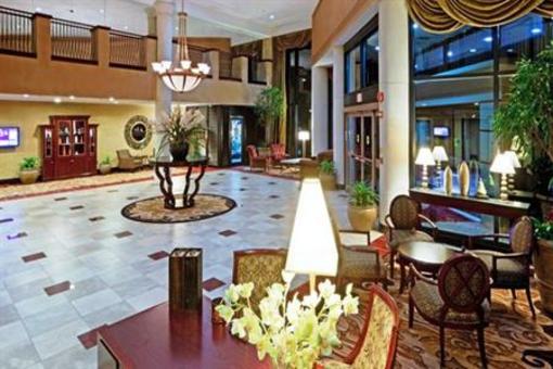 фото отеля Crowne Plaza Tysons Corner