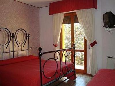 фото отеля Pineta Hotel Fabriano