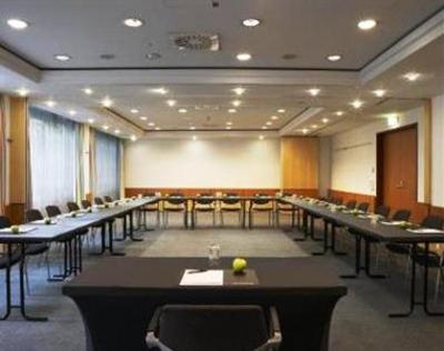 фото отеля Intercityhotel Vienna