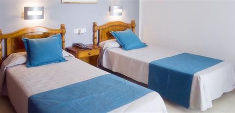 фото отеля Lord Nelson Hotel & Apartments