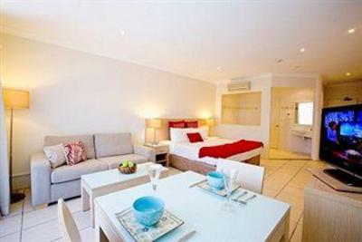 фото отеля Terrigal Sails Serviced Apartments
