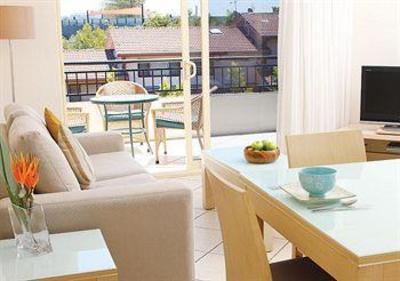 фото отеля Terrigal Sails Serviced Apartments