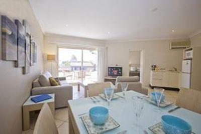 фото отеля Terrigal Sails Serviced Apartments