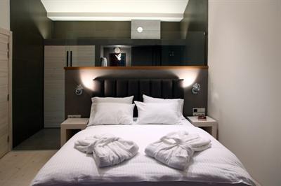 фото отеля Seleni Suites Boutique Deluxe Hotel