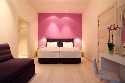 фото отеля Seleni Suites Boutique Deluxe Hotel