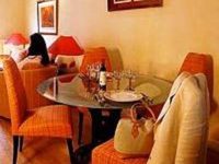 Hotel Suites Unic Renoir Saint-Germain