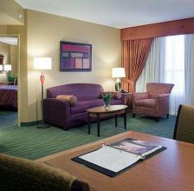 фото отеля Embassy Suites East Peoria