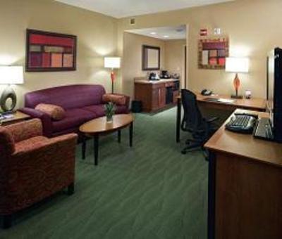 фото отеля Embassy Suites East Peoria