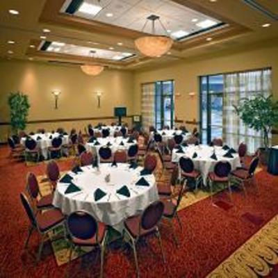 фото отеля Embassy Suites East Peoria