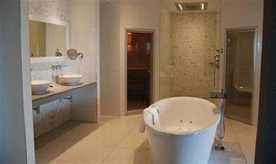 фото отеля Van Der Valk Hotel Almere