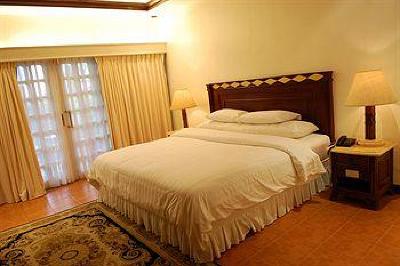 фото отеля Fort Ilocandia Hotel Laoag City
