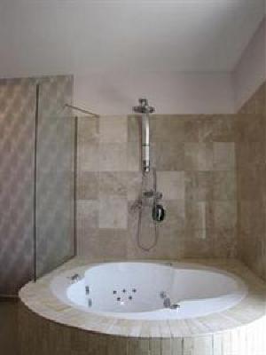 фото отеля Royal T Suites