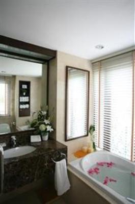 фото отеля Thomson Residence Hotel