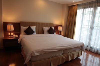 фото отеля Thomson Residence Hotel