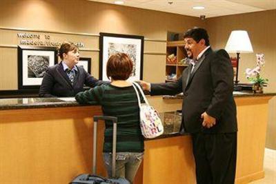 фото отеля Hampton Inn & Suites Madera
