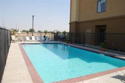 фото отеля Hampton Inn & Suites Madera