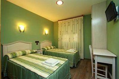 фото отеля Hostal Regio Madrid
