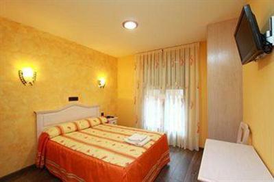 фото отеля Hostal Regio Madrid