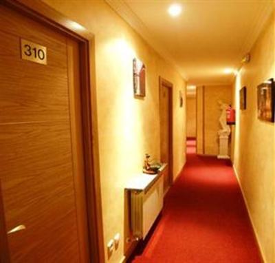 фото отеля Hostal Regio Madrid
