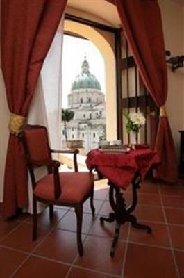 фото отеля Grand Hotel Capodimonte Naples