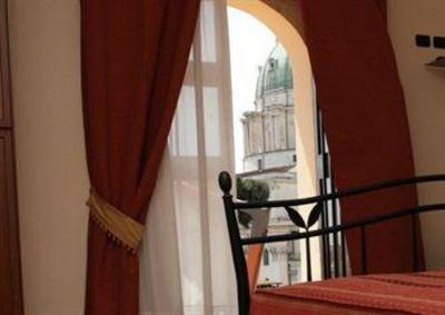 фото отеля Grand Hotel Capodimonte Naples