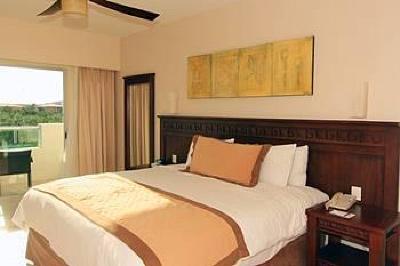 фото отеля BlueBay Grand Esmeralda Hotel Playa del Carmen