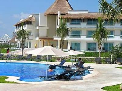 фото отеля BlueBay Grand Esmeralda Hotel Playa del Carmen