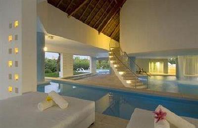 фото отеля BlueBay Grand Esmeralda Hotel Playa del Carmen