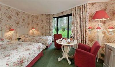 фото отеля Hotel Chateau Tilques