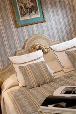 фото отеля Hotel Chateau Tilques
