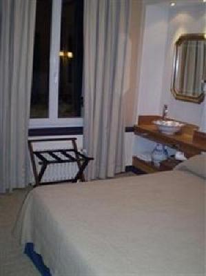 фото отеля Hotel Des Phares Sainte-Adresse