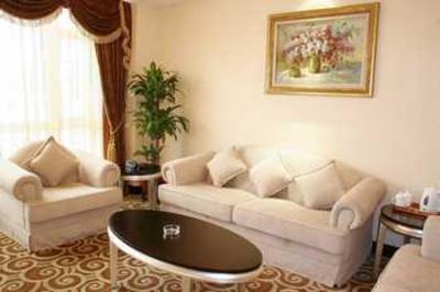 фото отеля Heroyear Hotel