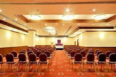 фото отеля Al Bustan Centre & Residence