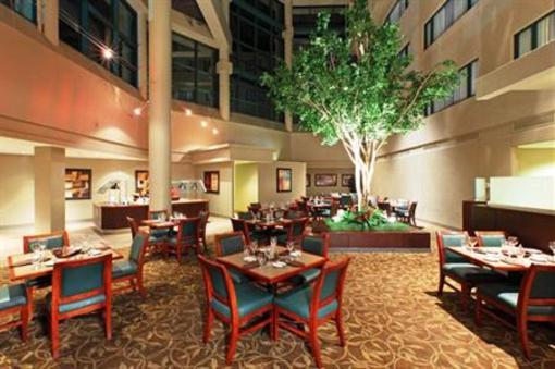 фото отеля Crowne Plaza Little Rock
