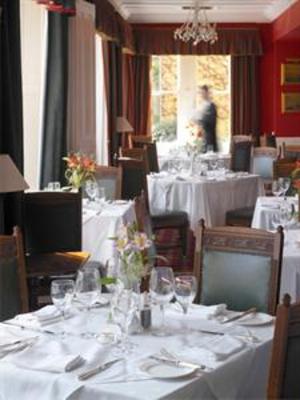 фото отеля Dunraven Arms Hotel