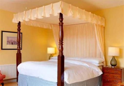 фото отеля Dunraven Arms Hotel