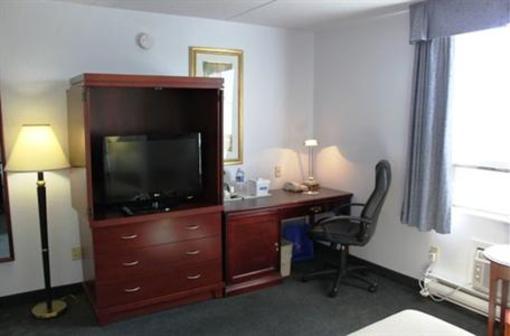 фото отеля Travelodge Calgary International Airport