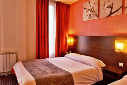 фото отеля Kyriad Paris Porte d'Orleans