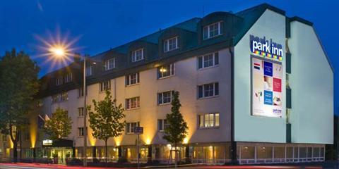 фото отеля Park Inn by Radisson Uno City Vienna