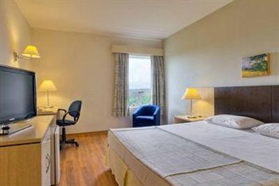фото отеля Tulip Inn Santa Felicidade