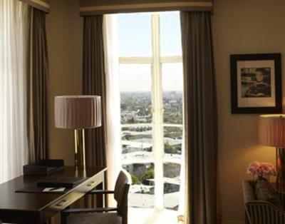 фото отеля Sunset Tower Hotel