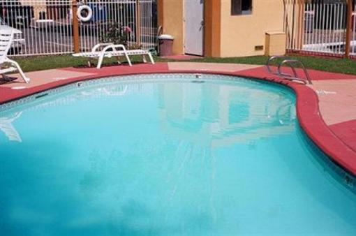 фото отеля Super 8 Ukiah