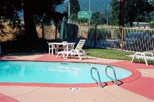 фото отеля Super 8 Ukiah