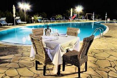 фото отеля Tupei Resort Calasetta