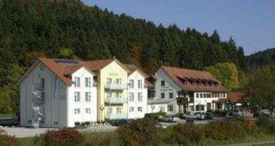 фото отеля Landhotel Huehnerhof