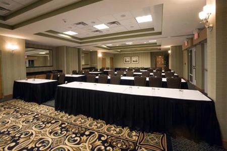 фото отеля Hilton Garden Inn Tulsa South