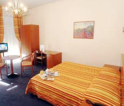 фото отеля Hotel Brice Nice