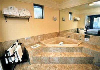 фото отеля The Clifton & Grittleton Lodge